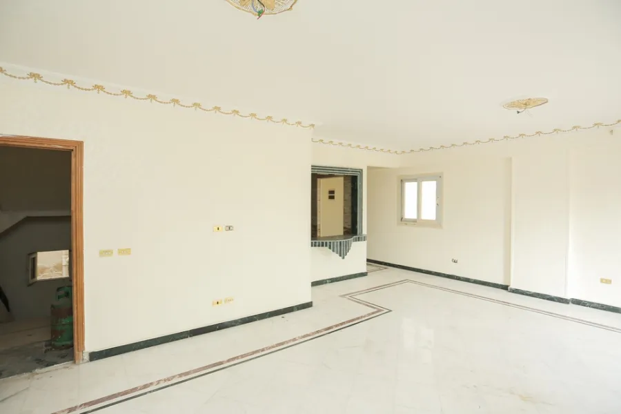 Apartment For Sale 210m Fleming (Moustafa Kamel St. - Steps From Tram Station)