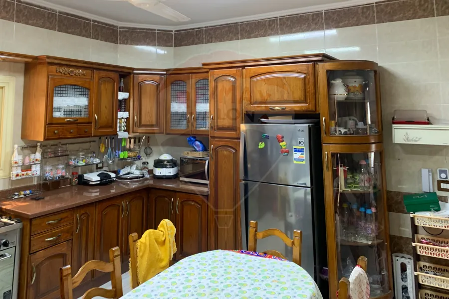 Villa registered blue contract for sale king Mariout El Kafoury Main road (Venesia Compound)1008m