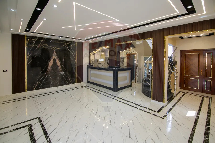 Standalone Villa for sale (Perlamarina) - 255 m