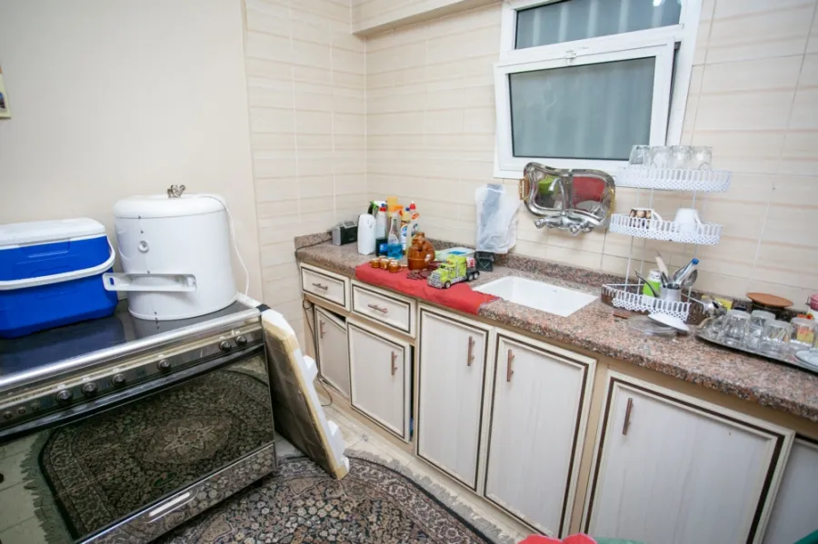 شقة للبيع 171م سموحة (شركة كيروسيز) - خطوات من ميدان على بن أبى طالب - ش توت عنخ امون