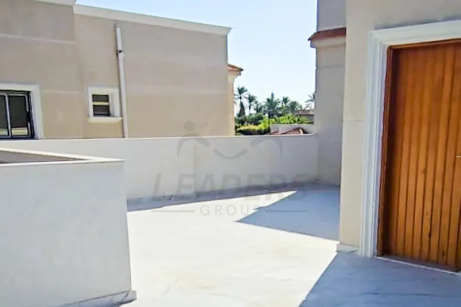 فيلا ستاند الون للبيع 614 م كينج مريوط (خطوات من هيلتون كينج رانش)