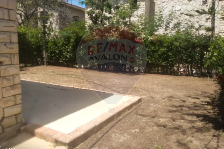 فيلا للبيع الساحل (قرية اّمون) 375 م