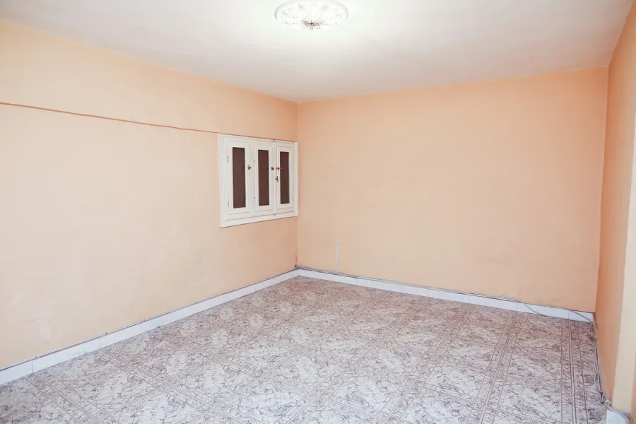 شقة للبيع 170م العصافرة بحري (متفرع من البحر)