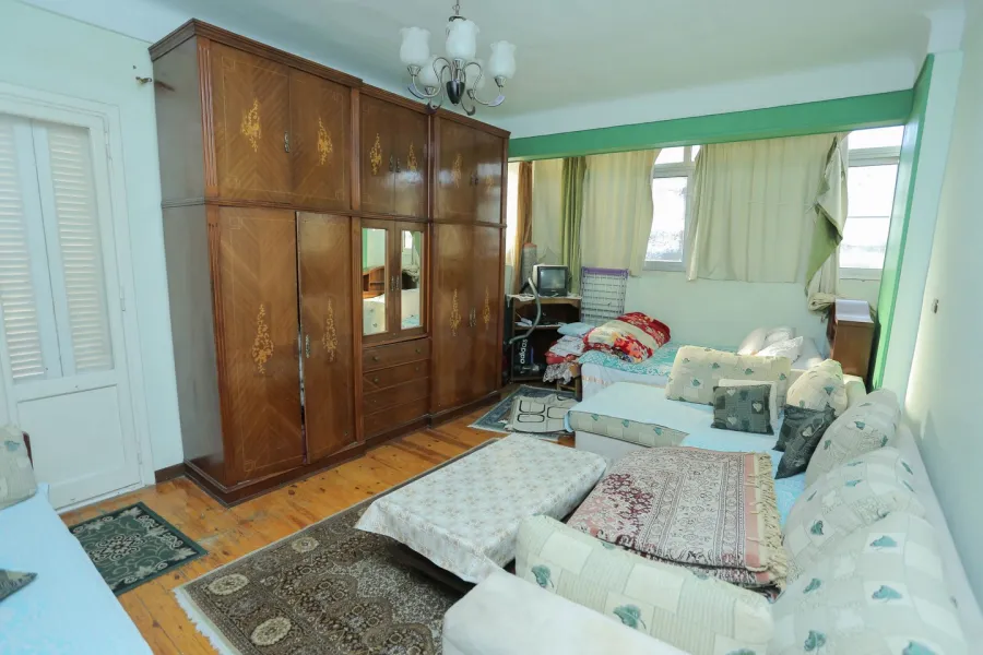 شقة للبيع 155م سموحة (خطوات من مدرسة محمد كريم