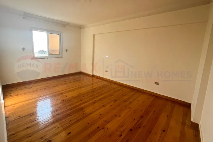 شقة دوبلكس للإيجار 165 م سابا باشا (ش المنصورة)