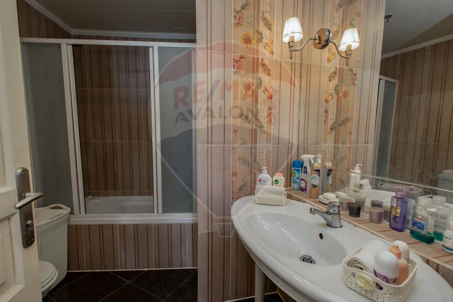 Furnished apartment for rent 131 m San Stefano (Four Seasons