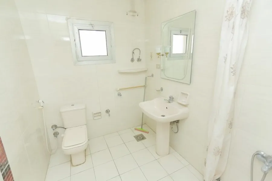 شقة للبيع 252م مصطفى كامل -عمارات الضباط الأستثمارى