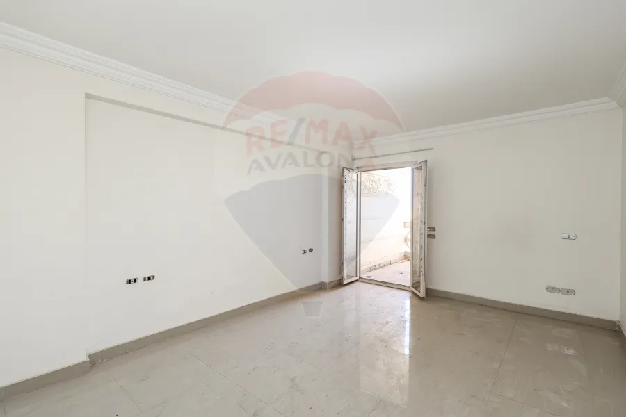 شقة للإيجار 170 م سموحة (دوران فيكتور عمانويل)