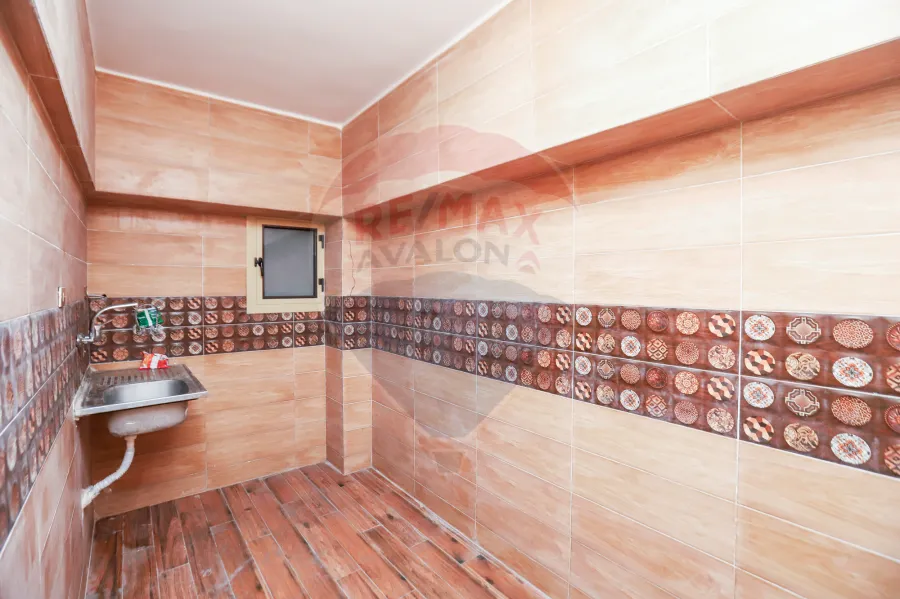 شقة للايجار 100 م رشدي (شارع ابو قير)