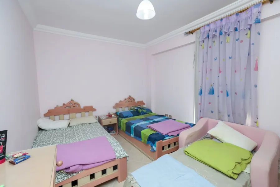 فيلا مستقلة للبيع 370م الساحل الشمالي (قرية نيس2 - ك64)