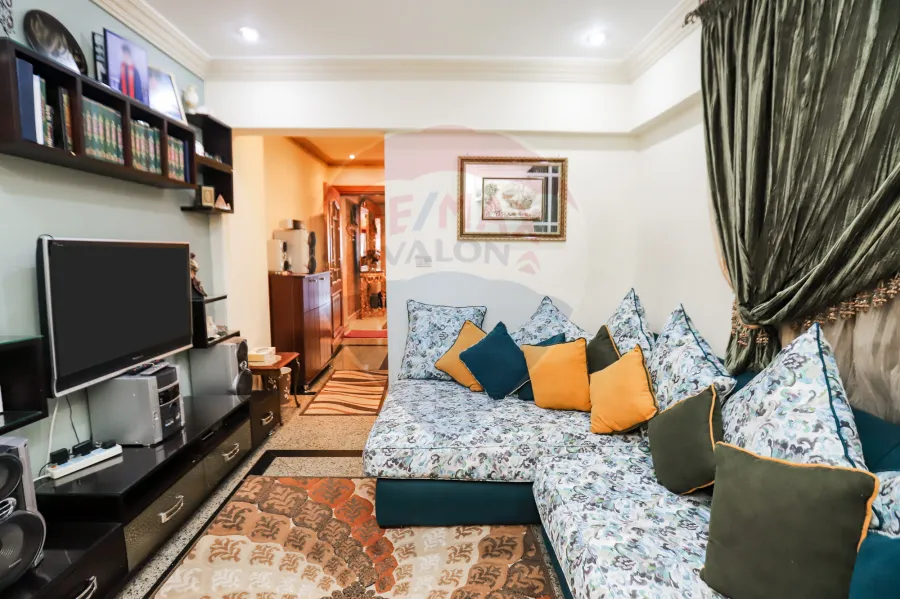 Apartment For Sale 270 m Sporting ( El Horeya St.)