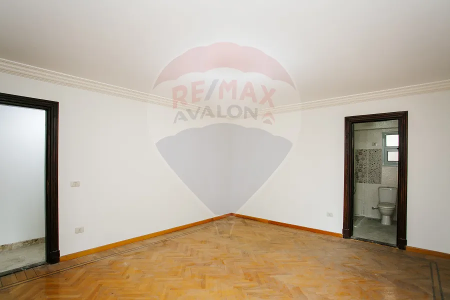 شقة للبيع 202 م سابا باشا (قصر المرغيني)