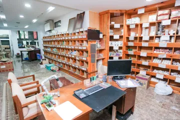 محل للايجار85 م ميامى (ش 45 بحرى)