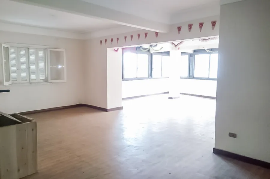 شقة للبيع 160 م صافى لوران ( ش ابو قير )