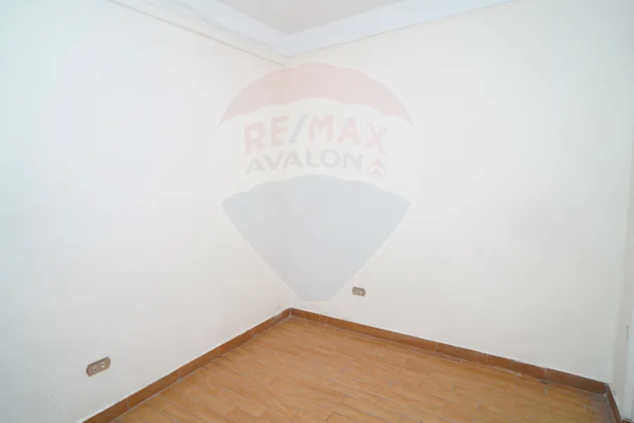 شقة إدارى او سكنى للبيع 75 م صافى الشاطبى (ش هيرودت)