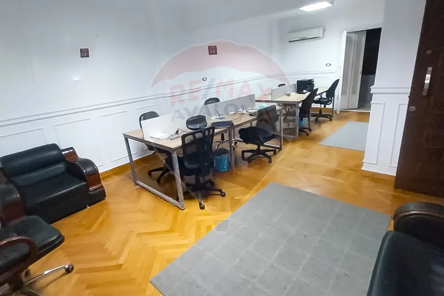 شقة مرخصة للبيع 200 م رشدي (ش أبوقير)