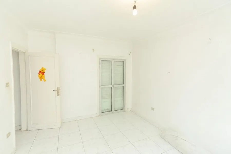 شقة للبيع 252م مصطفى كامل -عمارات الضباط الأستثمارى