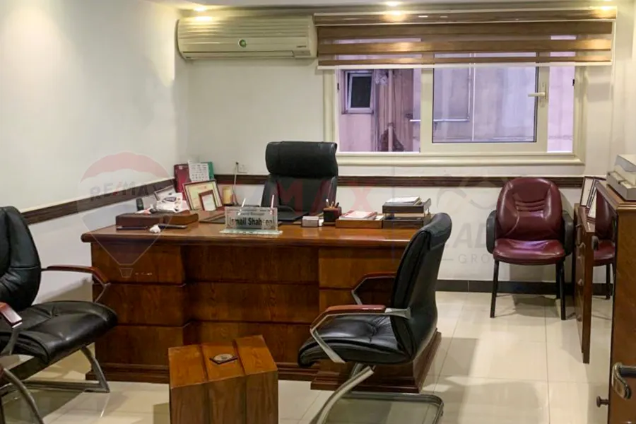 شقة إداري للبيع 50 م سموحة (ش فوزي معاذ)