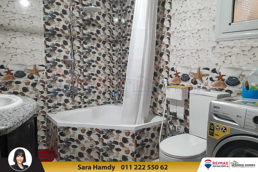 شقة للبيع 180م سان ستيفانو (على البحر مباشرة ) - فيو كامل علي البحر مباشرة