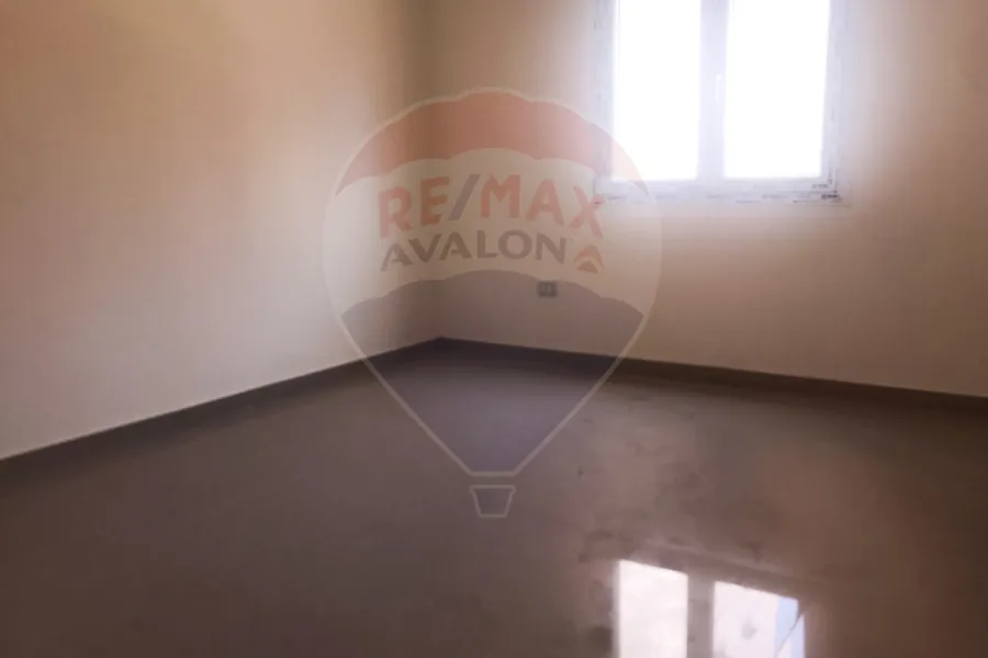 شقة للإيجار 135 م (ترام - الوزارة)