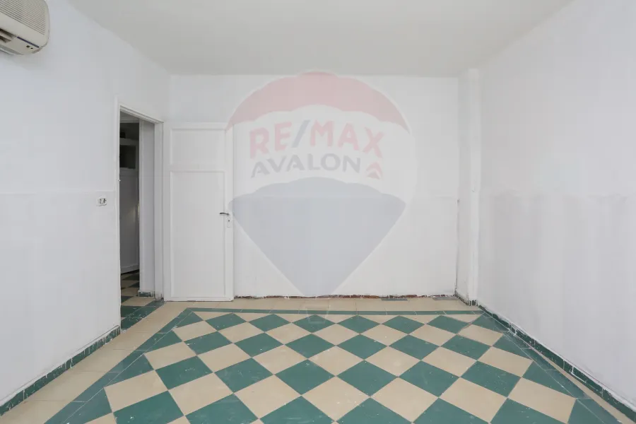 Administrative apartment for rent 140 m Louran (Al-Iqbal st.)