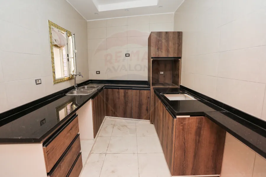 Apartment For Sale 115 m + Private Roof Louran (EleqbalSt.)