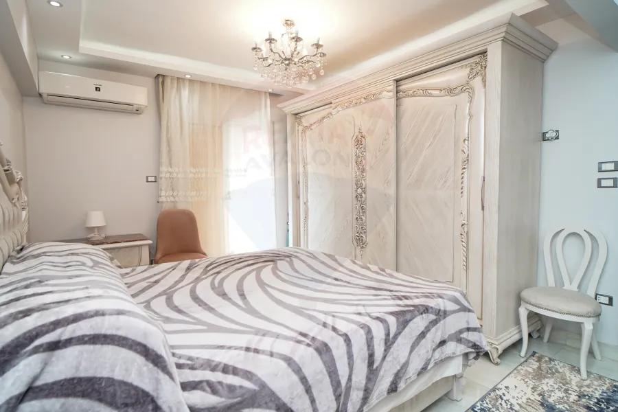 Furnished Apartment for rent 100 m Smouha (Steps from Fawzy Moaaz st)
