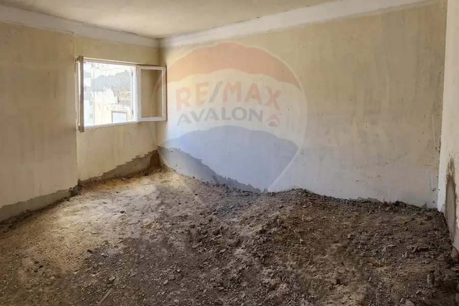 شقة للبيع 150 م كليوباترا (على الترام مباشرة) - اول سكن