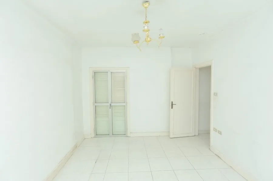 شقة للبيع 252م مصطفى كامل -عمارات الضباط الأستثمارى