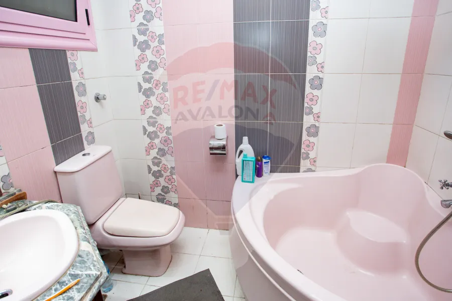 شقة دوبلكس للبيع سموحة (ش فوزى معاذ)