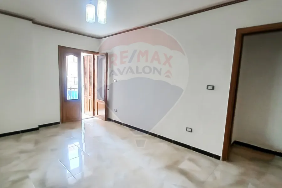 شقة للبيع 90 م ميامي (ش خلف الأكاديمية)