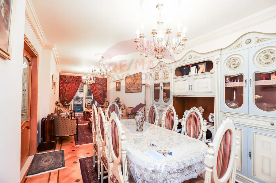 Apartment for Sale 160 m Fleming (Ahmed Basha Tork St - Steps from the Faculty of Physical Education.)