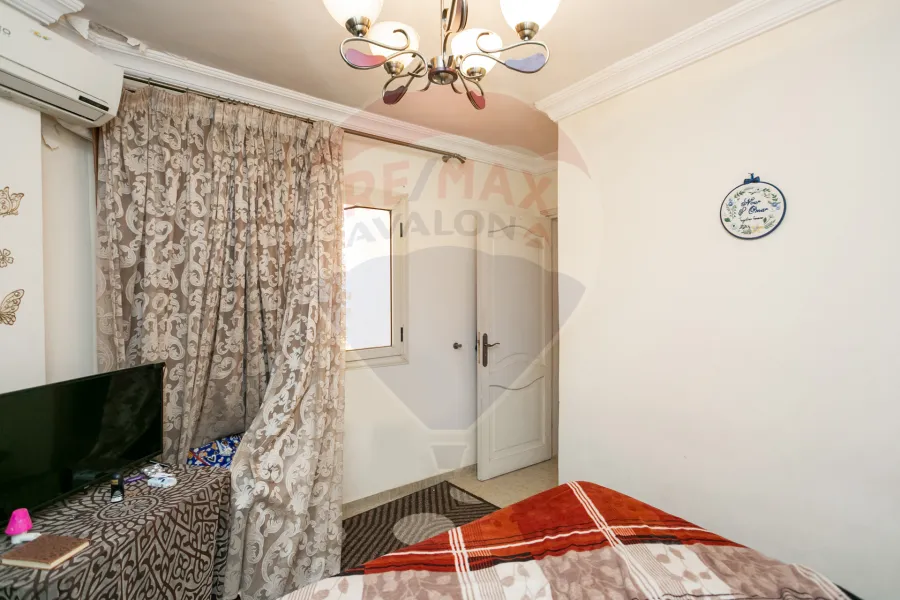 شقة للبيع 110 م العصافرة بحري (ش عبد الحليم محمود)