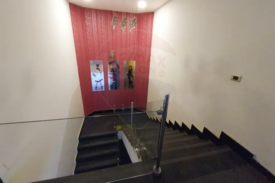 محل + ميزان للايجار 220 م مصطفي كامل (شارع مصطفي كامل)