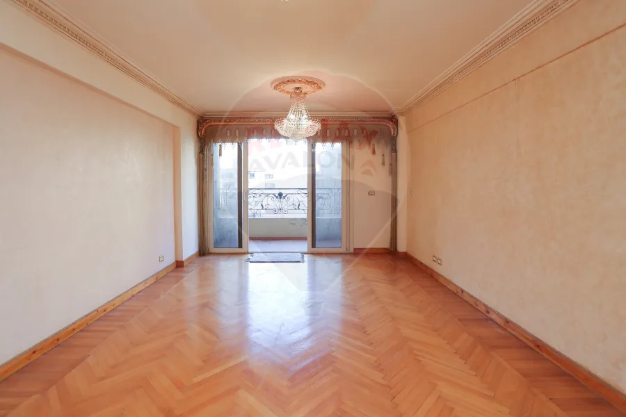 Apartment for sale 270 m Smouha (Fawzy Moaz St directly)