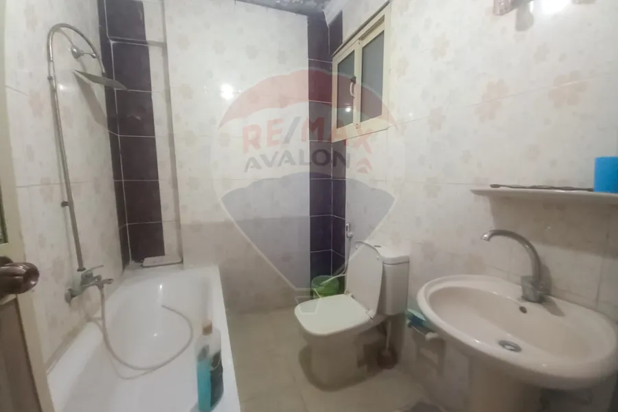 شقة للبيع 145 م المندرة (ش وردة اليازجي)