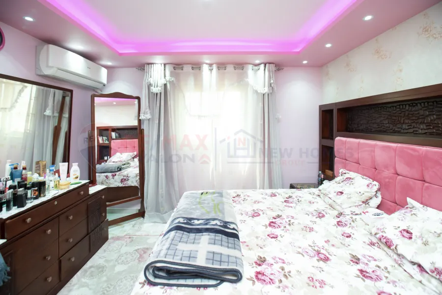 شقة  للبيع 195 م  السيوف (كومباوند سيتى لايت)