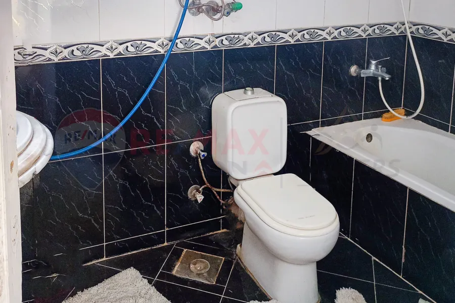 شقه للايجار المفروش 120 م كامب شيزار (متفرع من البحر)