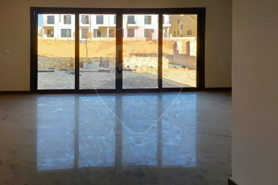 استلام فوري فيلا ستاند الون للبيع 330 م  (اكتوبر - O West)