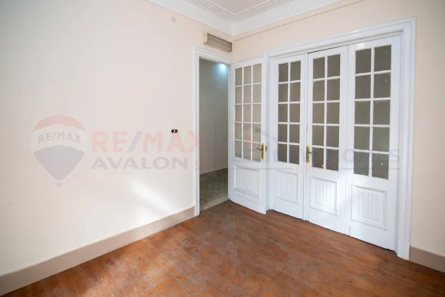 Apartment for sale 100 m Sporting (Both sides of the sea)