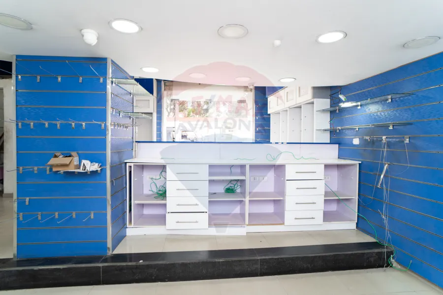 صيدليه للبيع 51 م وابور المياه (ش جلال دسوقى)