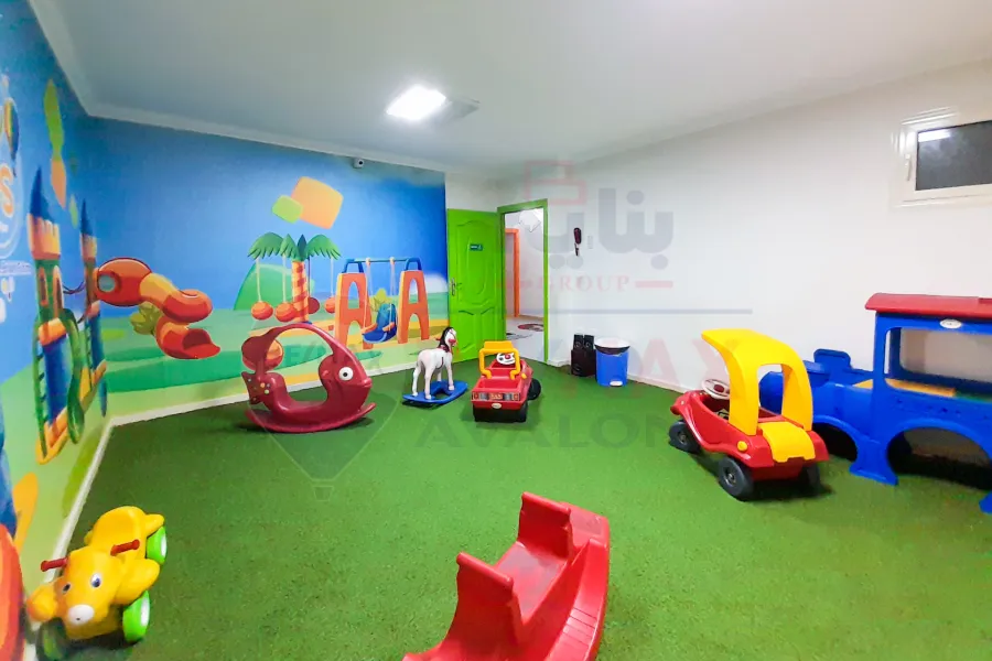 Administrative mezzanine For sale 237 m Gleem (Mostafa Maher St.)