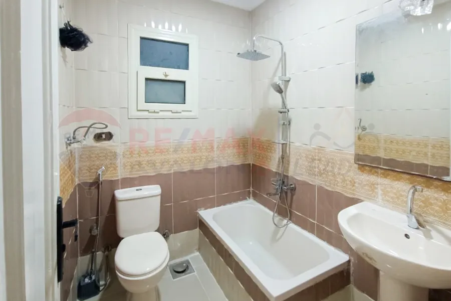 شقه للبيع 178 م وابور المياة (ش جلال الدين الدسوقى)