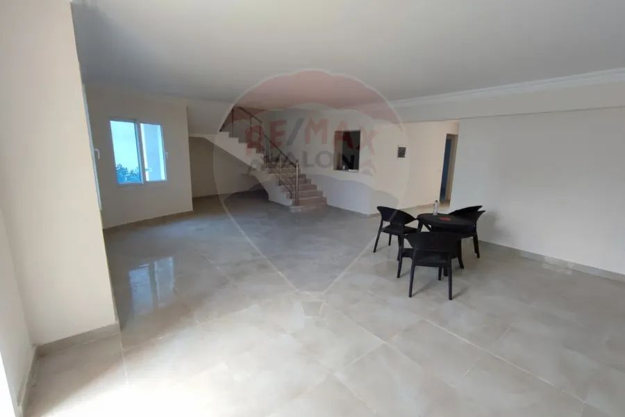 فيلا للبيع 290 م الساحل الشمالى ( قرية مرسيليا بيتش 4) - أول سكن