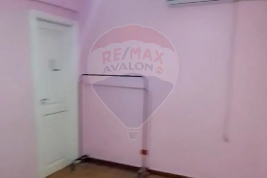 شقة للبيع 135 م سموحة (ش توت عنخ آمون)