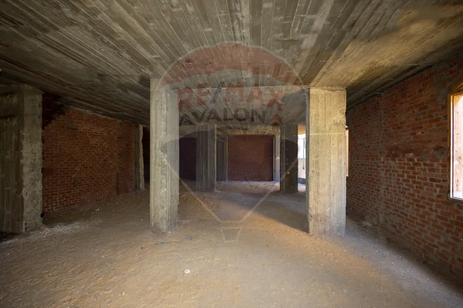 Commercial mezan for sale 575 m Al-Agami (El-betash)