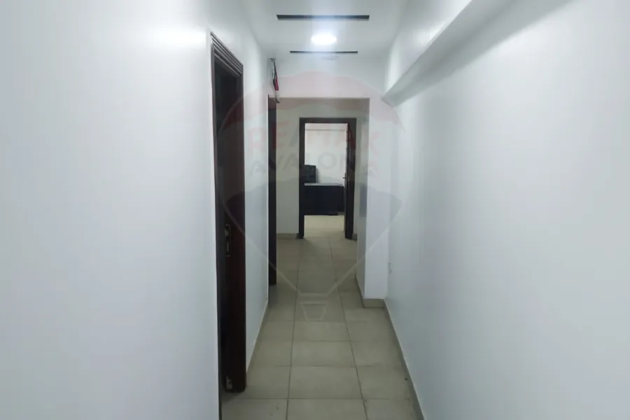 مقر إداري للإيجار  170 م سموحة ( شارع النصر) - يصلح للتوكيلات و الشركات