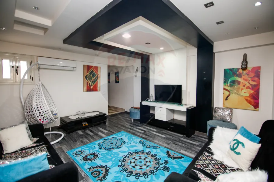 شقة للبيع 320 م السيوف (بجوار الشهر العقارى)