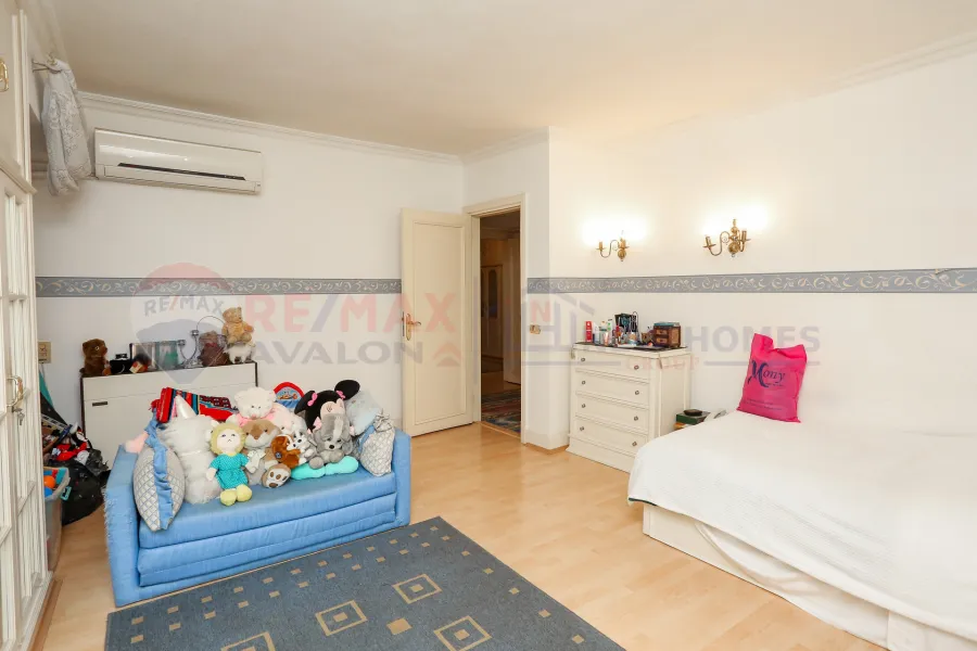 Duplex apartment for sale 400 m Roushdy (branched from Syria st.)