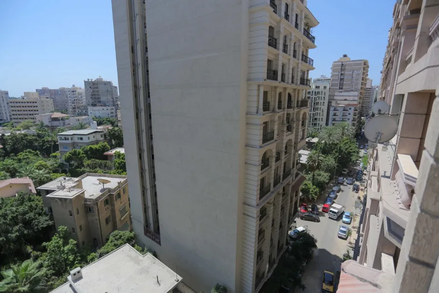 شقة للبيع 255م سموحة ش كمال الدين صلاح